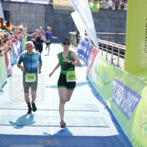 10.08.2025 - GEWOBA Citytriathlon Bremen H.Heesch http://msf.ph/oto/8557566 10.08.2025 15:37:30 Ziel 336, 374, 473 meine-sportfotos.de