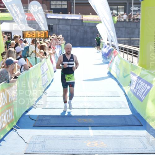 10.08.2025 - GEWOBA Citytriathlon Bremen H.Heesch http://msf.ph/oto/8557606 10.08.2025 15:37:41 Ziel 157, 342, 373, 473 meine-sportfotos.de
