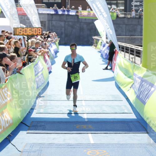 10.08.2025 - GEWOBA Citytriathlon Bremen H.Heesch http://msf.ph/oto/8557607 10.08.2025 15:06:12 Ziel 23 meine-sportfotos.de