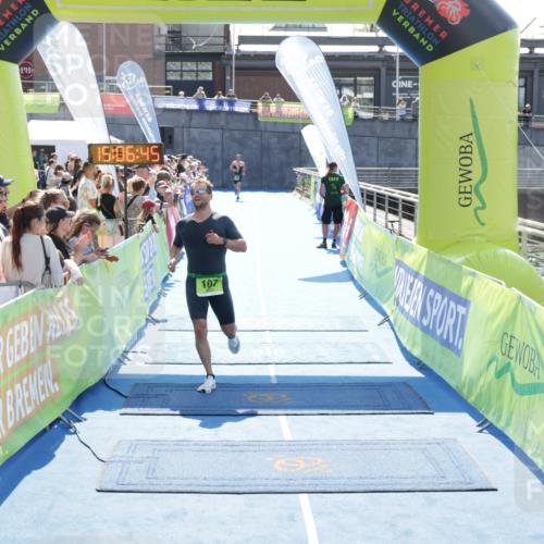 10.08.2025 - GEWOBA Citytriathlon Bremen H.Heesch http://msf.ph/oto/8557629 10.08.2025 15:06:49 Ziel 107 meine-sportfotos.de