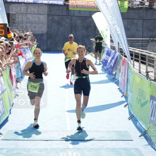 10.08.2025 - GEWOBA Citytriathlon Bremen H.Heesch http://msf.ph/oto/8557630 10.08.2025 15:38:09 Ziel 231, 318, 450, 524 meine-sportfotos.de