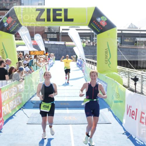 10.08.2025 - GEWOBA Citytriathlon Bremen H.Heesch http://msf.ph/oto/8557645 10.08.2025 15:38:12 Ziel 231, 318, 450, 524 meine-sportfotos.de