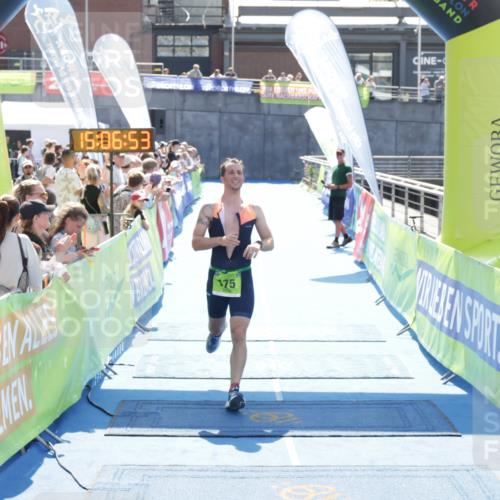 10.08.2025 - GEWOBA Citytriathlon Bremen H.Heesch http://msf.ph/oto/8557656 10.08.2025 15:06:57 Ziel 175 meine-sportfotos.de