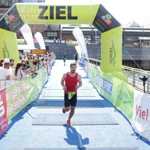 10.08.2025 - GEWOBA Citytriathlon Bremen H.Heesch http://msf.ph/oto/8557681 10.08.2025 15:07:46 Ziel 10, 117 meine-sportfotos.de