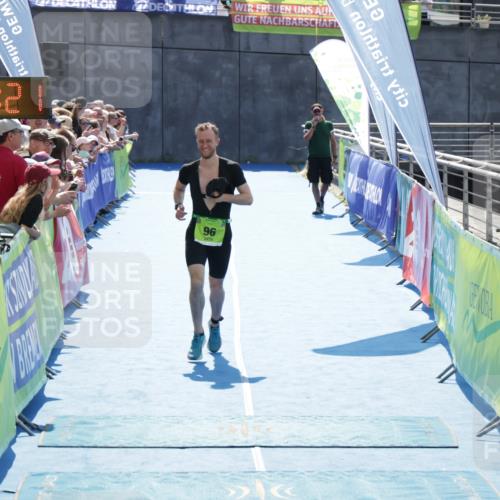 10.08.2025 - GEWOBA Citytriathlon Bremen H.Heesch http://msf.ph/oto/8557700 10.08.2025 15:08:25 Ziel 96 meine-sportfotos.de