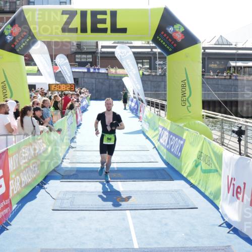 10.08.2025 - GEWOBA Citytriathlon Bremen H.Heesch http://msf.ph/oto/8557710 10.08.2025 15:08:27 Ziel 96 meine-sportfotos.de