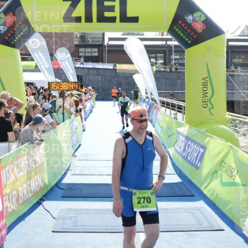 10.08.2025 - GEWOBA Citytriathlon Bremen H.Heesch http://msf.ph/oto/8557717 10.08.2025 15:38:48 Ziel 120, 270 meine-sportfotos.de