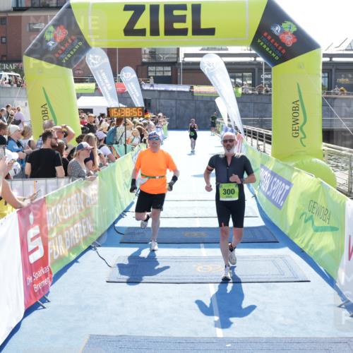 10.08.2025 - GEWOBA Citytriathlon Bremen H.Heesch http://msf.ph/oto/8557739 10.08.2025 15:39:00 Ziel 275, 300, 530 meine-sportfotos.de