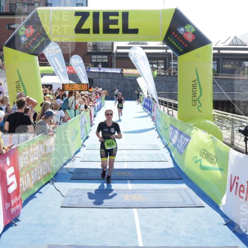 10.08.2025 - GEWOBA Citytriathlon Bremen H.Heesch http://msf.ph/oto/8557755 10.08.2025 15:39:22 Ziel 523 meine-sportfotos.de