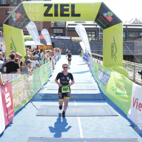 10.08.2025 - GEWOBA Citytriathlon Bremen H.Heesch http://msf.ph/oto/8557757 10.08.2025 15:39:23 Ziel 510, 523 meine-sportfotos.de