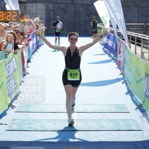 10.08.2025 - GEWOBA Citytriathlon Bremen H.Heesch http://msf.ph/oto/8557764 10.08.2025 15:39:26 Ziel 510, 523 meine-sportfotos.de