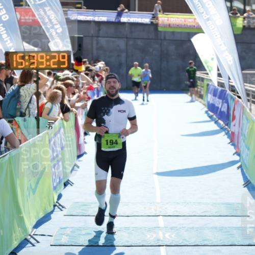 10.08.2025 - GEWOBA Citytriathlon Bremen H.Heesch http://msf.ph/oto/8557773 10.08.2025 15:39:33 Ziel 194, 510 meine-sportfotos.de
