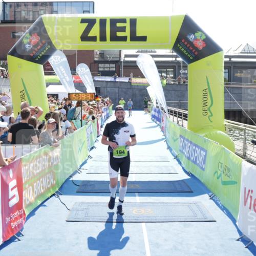 10.08.2025 - GEWOBA Citytriathlon Bremen H.Heesch http://msf.ph/oto/8557777 10.08.2025 15:39:34 Ziel 194, 510 meine-sportfotos.de