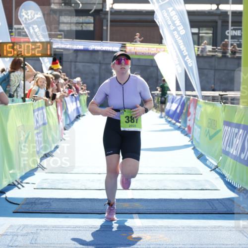 10.08.2025 - GEWOBA Citytriathlon Bremen H.Heesch http://msf.ph/oto/8557807 10.08.2025 15:40:25 Ziel 387 meine-sportfotos.de