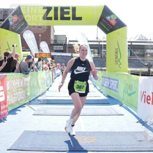 10.08.2025 - GEWOBA Citytriathlon Bremen H.Heesch http://msf.ph/oto/8557817 10.08.2025 15:40:34 Ziel 361, 511 meine-sportfotos.de