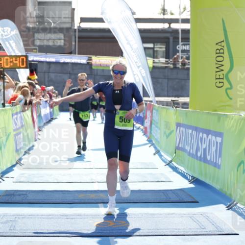 10.08.2025 - GEWOBA Citytriathlon Bremen H.Heesch http://msf.ph/oto/8557828 10.08.2025 15:40:44 Ziel 153, 316, 509, 511 meine-sportfotos.de