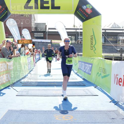 10.08.2025 - GEWOBA Citytriathlon Bremen H.Heesch http://msf.ph/oto/8557830 10.08.2025 15:40:45 Ziel 153, 316, 509, 511 meine-sportfotos.de