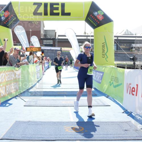 10.08.2025 - GEWOBA Citytriathlon Bremen H.Heesch http://msf.ph/oto/8557831 10.08.2025 15:40:45 Ziel 153, 316, 509, 511 meine-sportfotos.de