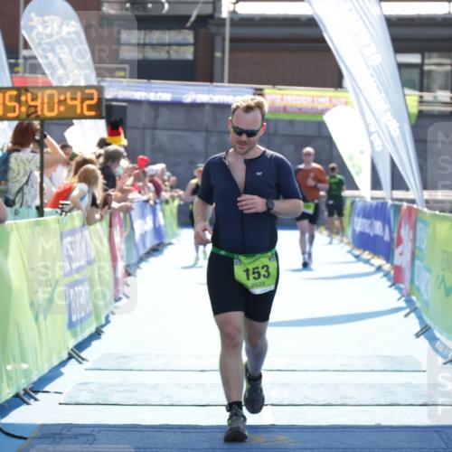 10.08.2025 - GEWOBA Citytriathlon Bremen H.Heesch http://msf.ph/oto/8557833 10.08.2025 15:40:46 Ziel 153, 316, 509 meine-sportfotos.de
