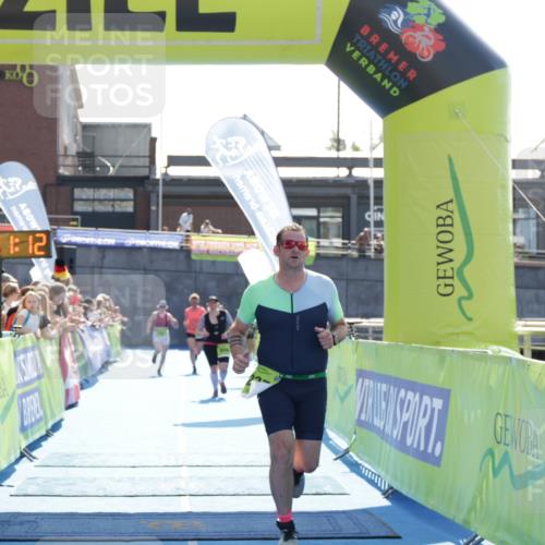 10.08.2025 - GEWOBA Citytriathlon Bremen H.Heesch http://msf.ph/oto/8557860 10.08.2025 15:41:16 Ziel 237, 347, 400, 475 meine-sportfotos.de