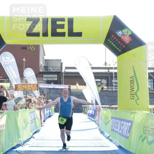 10.08.2025 - GEWOBA Citytriathlon Bremen H.Heesch http://msf.ph/oto/8557884 10.08.2025 15:42:00 Ziel 99 meine-sportfotos.de