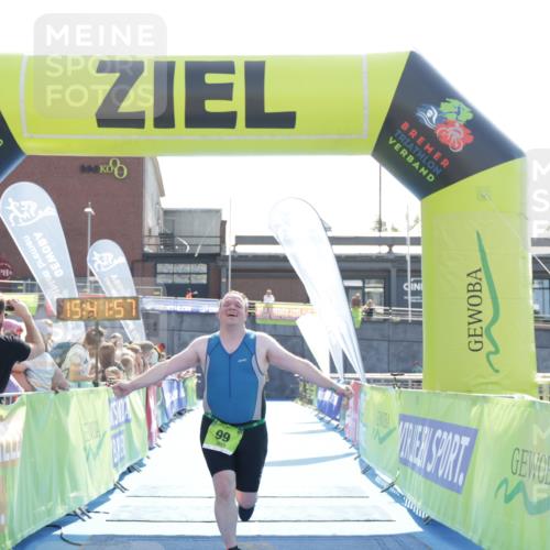 10.08.2025 - GEWOBA Citytriathlon Bremen H.Heesch http://msf.ph/oto/8557886 10.08.2025 15:42:01 Ziel 99 meine-sportfotos.de
