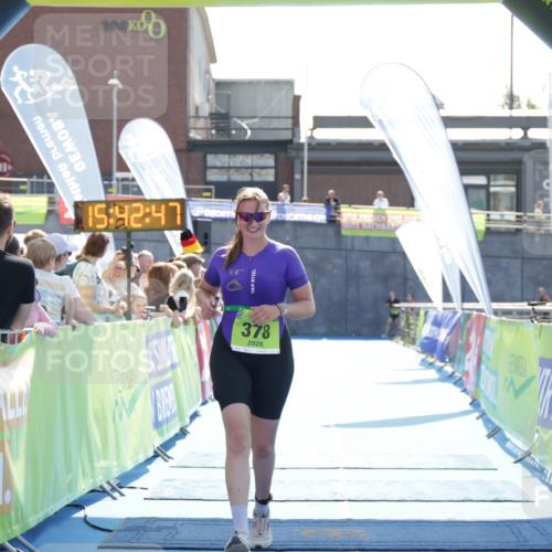 10.08.2025 - GEWOBA Citytriathlon Bremen H.Heesch http://msf.ph/oto/8557911 10.08.2025 15:42:51 Ziel 378, 433, 518 meine-sportfotos.de
