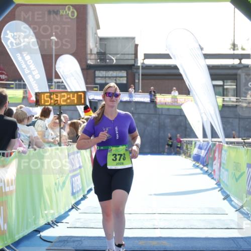10.08.2025 - GEWOBA Citytriathlon Bremen H.Heesch http://msf.ph/oto/8557912 10.08.2025 15:42:51 Ziel 378, 433, 518 meine-sportfotos.de