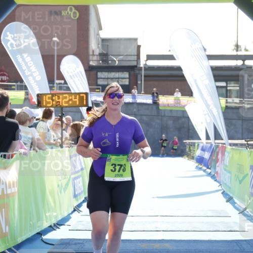 10.08.2025 - GEWOBA Citytriathlon Bremen H.Heesch http://msf.ph/oto/8557913 10.08.2025 15:42:51 Ziel 378, 433, 518 meine-sportfotos.de