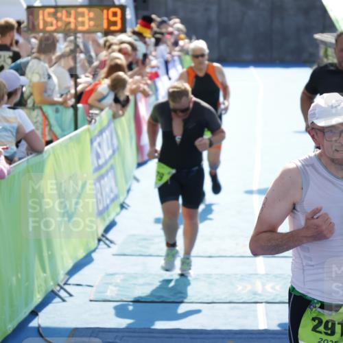 10.08.2025 - GEWOBA Citytriathlon Bremen H.Heesch http://msf.ph/oto/8557935 10.08.2025 15:43:23 Ziel 179, 286, 291, 322 meine-sportfotos.de