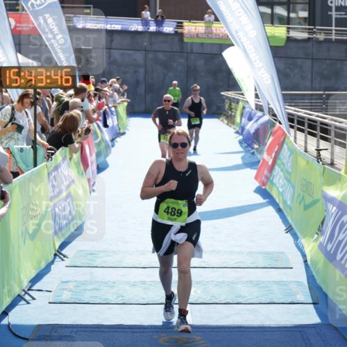 10.08.2025 - GEWOBA Citytriathlon Bremen H.Heesch http://msf.ph/oto/8557960 10.08.2025 15:43:50 Ziel 315, 414, 425, 489 meine-sportfotos.de