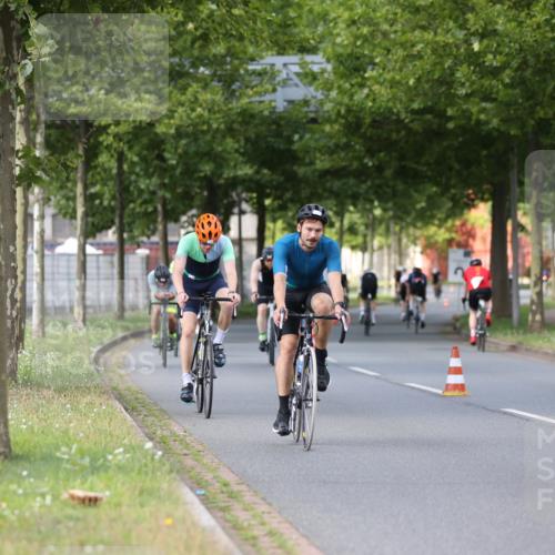10.08.2025 - GEWOBA Citytriathlon Bremen Yannick Fuchs http://msf.ph/oto/8558102 10.08.2025 12:30:00 Radfahren 640, 675, 688, 699, 717, 760, 769, 875, 884, 942, 960 meine-sportfotos.de