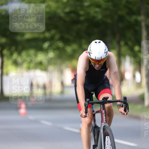 10.08.2025 - GEWOBA Citytriathlon Bremen Yannick Fuchs http://msf.ph/oto/8558135 10.08.2025 12:30:11 Radfahren 640, 675, 717, 722, 745, 760, 769, 823, 875, 884, 935, 943, 960, 1013 meine-sportfotos.de
