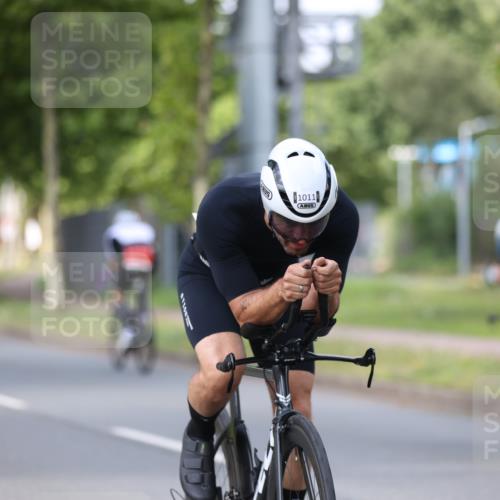10.08.2025 - GEWOBA Citytriathlon Bremen Yannick Fuchs http://msf.ph/oto/8558191 10.08.2025 12:30:36 Radfahren 733, 752, 767, 924, 932, 937, 1011, 1022, 1026 meine-sportfotos.de