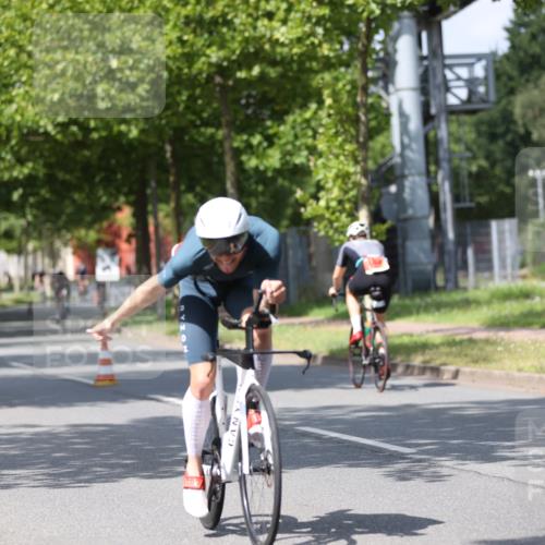 10.08.2025 - GEWOBA Citytriathlon Bremen Yannick Fuchs http://msf.ph/oto/8558260 10.08.2025 12:31:23 Radfahren 564, 575, 616, 621, 630, 649, 753, 788, 793, 801, 863, 894, 905 meine-sportfotos.de
