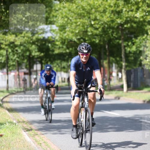 10.08.2025 - GEWOBA Citytriathlon Bremen Yannick Fuchs http://msf.ph/oto/8558275 10.08.2025 12:31:27 Radfahren 564, 575, 616, 630, 649, 655, 753, 788, 793, 863, 894, 905, 950 meine-sportfotos.de
