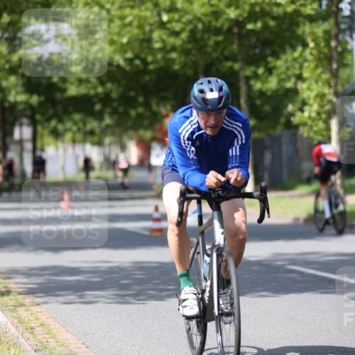 10.08.2025 - GEWOBA Citytriathlon Bremen Yannick Fuchs http://msf.ph/oto/8558278 10.08.2025 12:31:28 Radfahren 564, 575, 616, 630, 649, 655, 753, 788, 793, 863, 894, 905, 950 meine-sportfotos.de