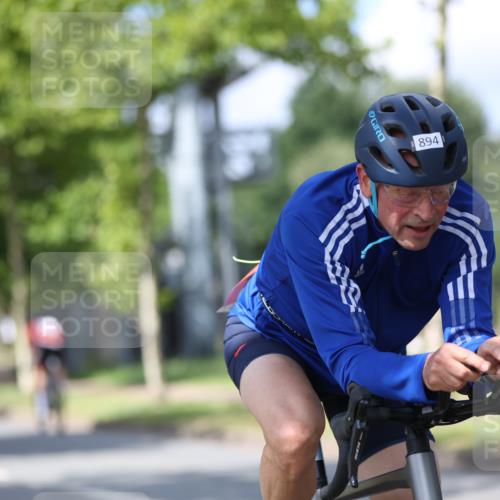 10.08.2025 - GEWOBA Citytriathlon Bremen Yannick Fuchs http://msf.ph/oto/8558282 10.08.2025 12:31:28 Radfahren 564, 575, 616, 630, 649, 655, 753, 788, 793, 863, 894, 905, 950 meine-sportfotos.de