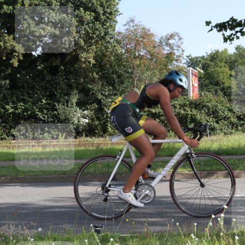 10.08.2025 - GEWOBA Citytriathlon Bremen Yannick Fuchs http://msf.ph/oto/8558284 10.08.2025 10:27:25 Radfahren 351, 422, 437, 511 meine-sportfotos.de