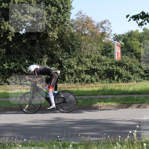 10.08.2025 - GEWOBA Citytriathlon Bremen Yannick Fuchs http://msf.ph/oto/8558290 10.08.2025 10:27:34 Radfahren 351, 422, 437 meine-sportfotos.de
