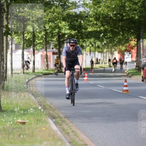 10.08.2025 - GEWOBA Citytriathlon Bremen Yannick Fuchs http://msf.ph/oto/8558333 10.08.2025 12:31:44 Radfahren 552, 564, 615, 627, 649, 654, 655, 666, 667, 788, 793, 863, 950 meine-sportfotos.de