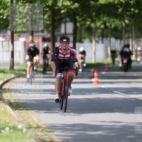 10.08.2025 - GEWOBA Citytriathlon Bremen Yannick Fuchs http://msf.ph/oto/8558350 10.08.2025 12:31:51 Radfahren 552, 615, 627, 654, 655, 657, 666, 667, 689, 770, 839, 857, 873, 876, 897, 950 meine-sportfotos.de