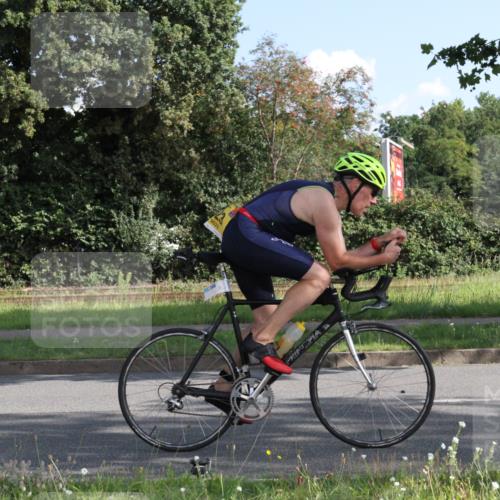 10.08.2025 - GEWOBA Citytriathlon Bremen Yannick Fuchs http://msf.ph/oto/8558382 10.08.2025 10:30:06 Radfahren 414, 423, 433, 494 meine-sportfotos.de