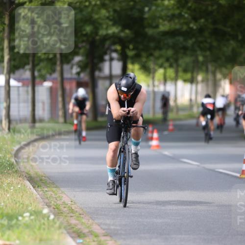 10.08.2025 - GEWOBA Citytriathlon Bremen Yannick Fuchs http://msf.ph/oto/8558416 10.08.2025 12:32:09 Radfahren 551, 615, 657, 682, 689, 735, 770, 806, 838, 839, 857, 873, 876, 888, 897 meine-sportfotos.de