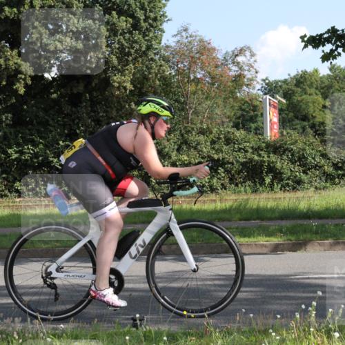 10.08.2025 - GEWOBA Citytriathlon Bremen Yannick Fuchs http://msf.ph/oto/8558429 10.08.2025 10:31:00 Radfahren 376, 476 meine-sportfotos.de