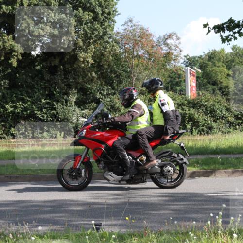 10.08.2025 - GEWOBA Citytriathlon Bremen Yannick Fuchs http://msf.ph/oto/8558436 10.08.2025 10:31:03 Radfahren 376, 434, 476 meine-sportfotos.de