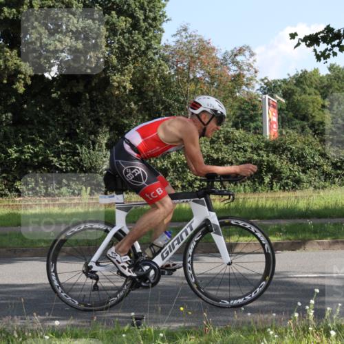 10.08.2025 - GEWOBA Citytriathlon Bremen Yannick Fuchs http://msf.ph/oto/8558447 10.08.2025 10:31:16 Radfahren 363, 387, 434 meine-sportfotos.de