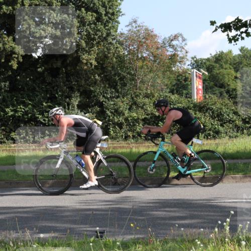 10.08.2025 - GEWOBA Citytriathlon Bremen Yannick Fuchs http://msf.ph/oto/8558469 10.08.2025 10:31:38 Radfahren  meine-sportfotos.de