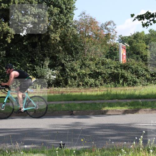 10.08.2025 - GEWOBA Citytriathlon Bremen Yannick Fuchs http://msf.ph/oto/8558472 10.08.2025 10:31:38 Radfahren  meine-sportfotos.de