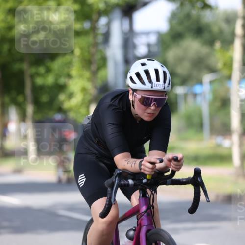 10.08.2025 - GEWOBA Citytriathlon Bremen Yannick Fuchs http://msf.ph/oto/8558497 10.08.2025 12:32:41 Radfahren 566, 641, 643, 840, 852, 959, 1017 meine-sportfotos.de